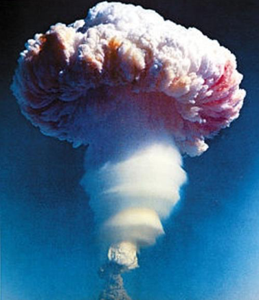 1967年6月17日，中国第一颗氢弹爆炸成功.png